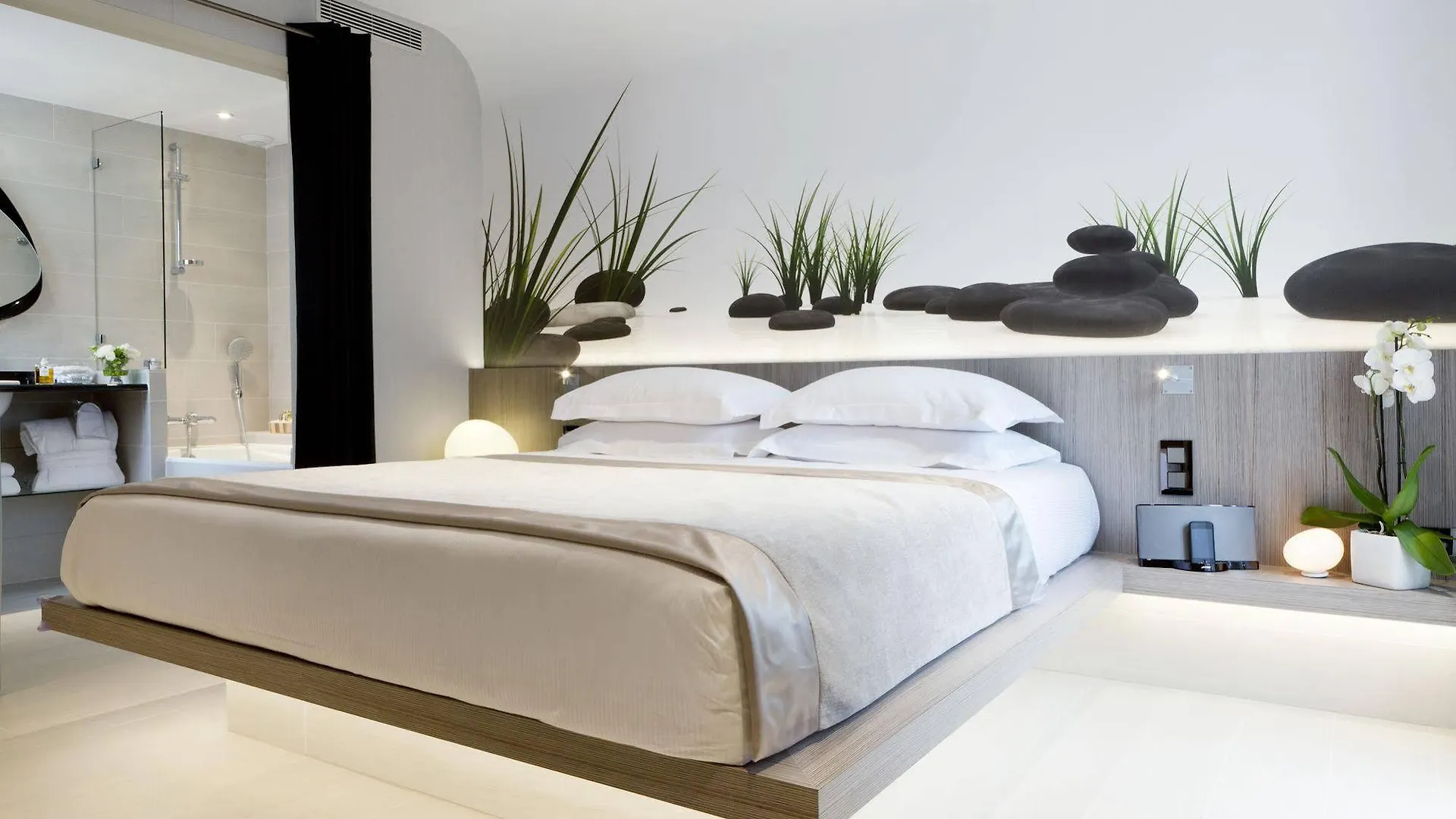 ****  Hotel Jardin De Cluny Paris France