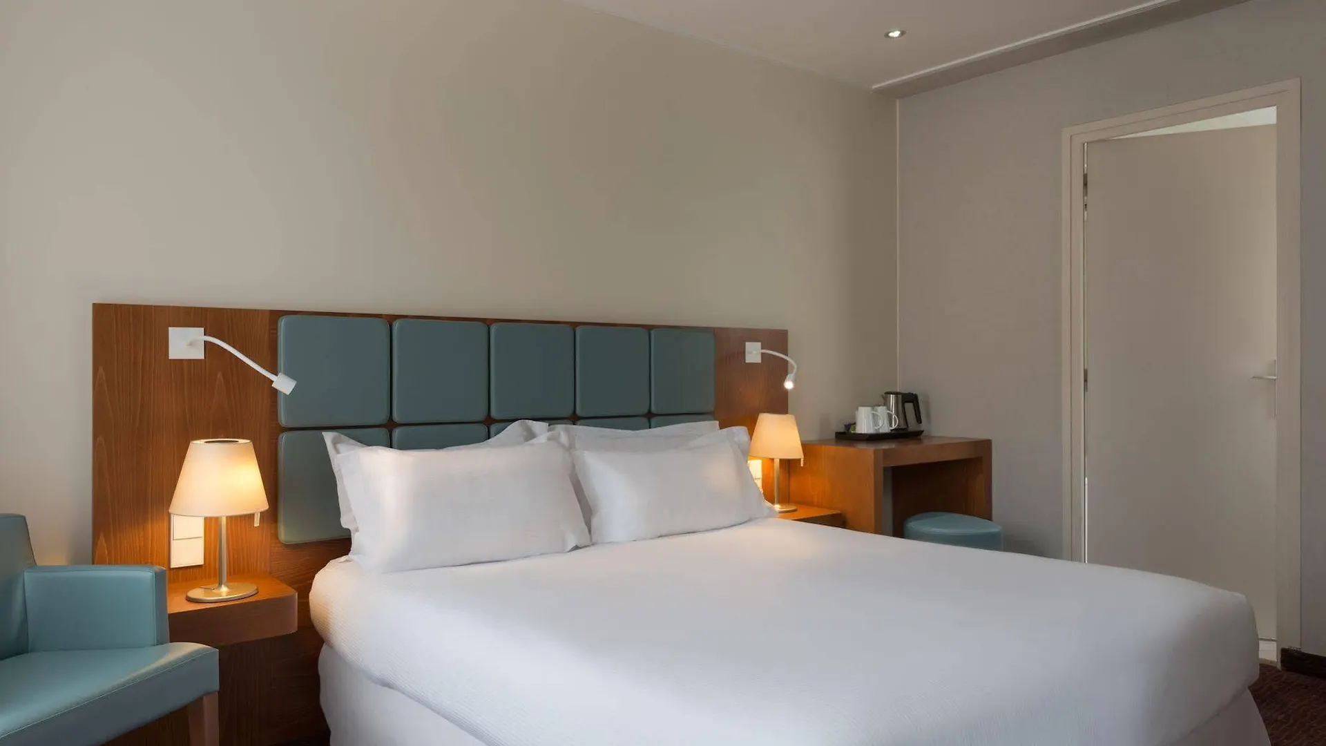 Hotel Jardin De Cluny Paris France