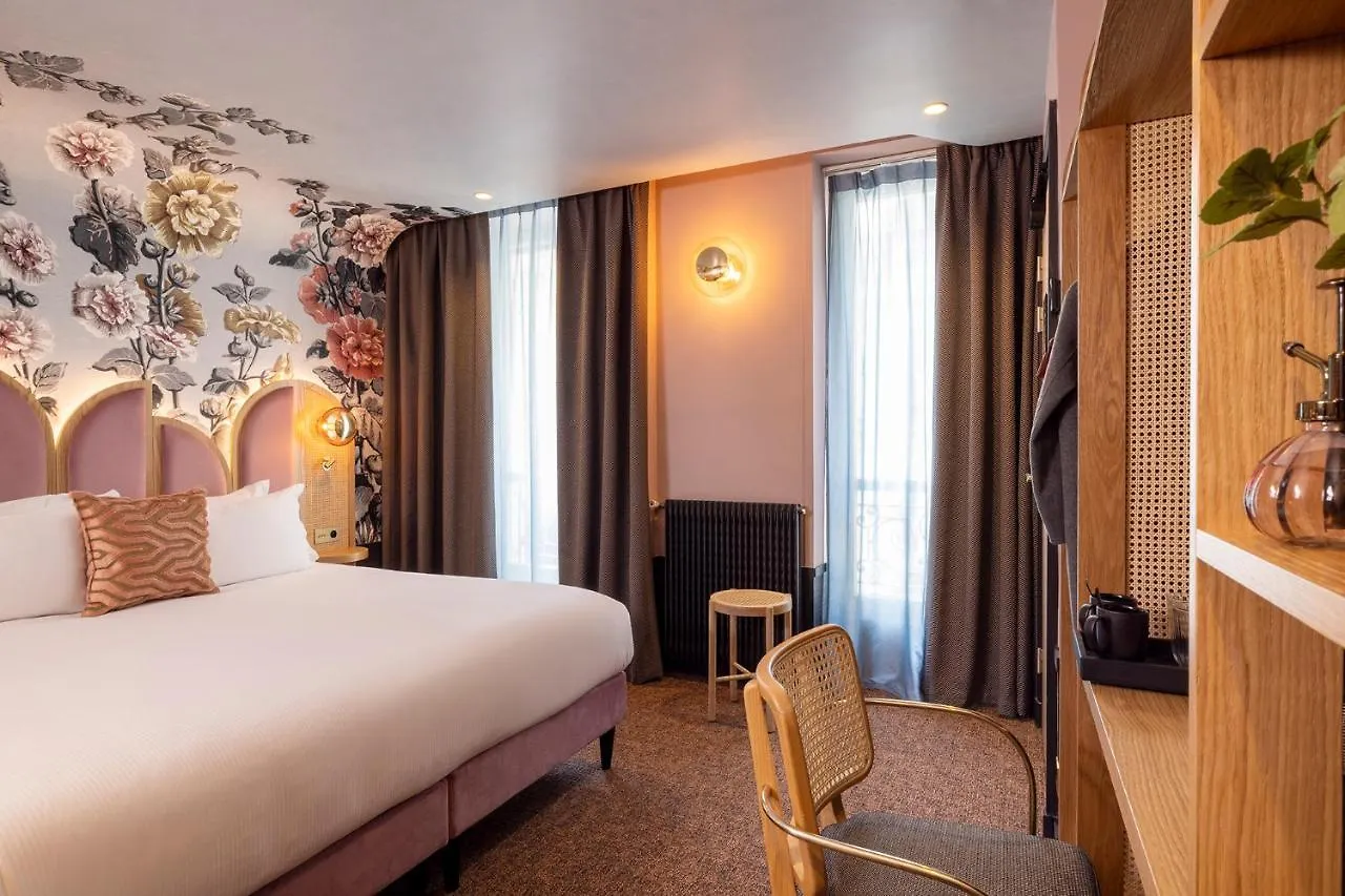 ****  Hotel Jardin De Cluny Paris France