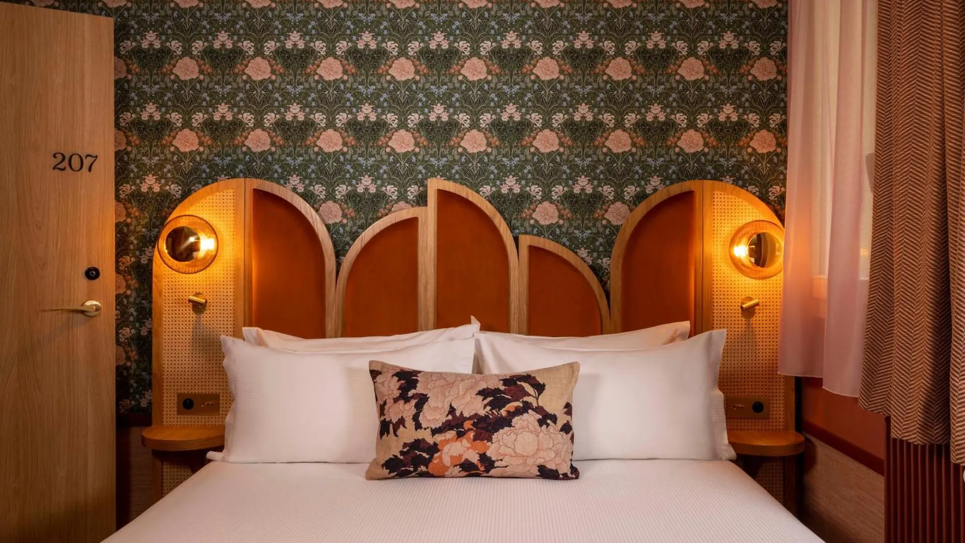 Hotel Jardin De Cluny Paris France
